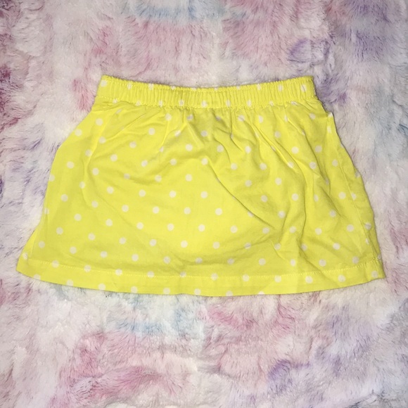 Carter’s 2-Piece Outfit. - Picture 7 of 9